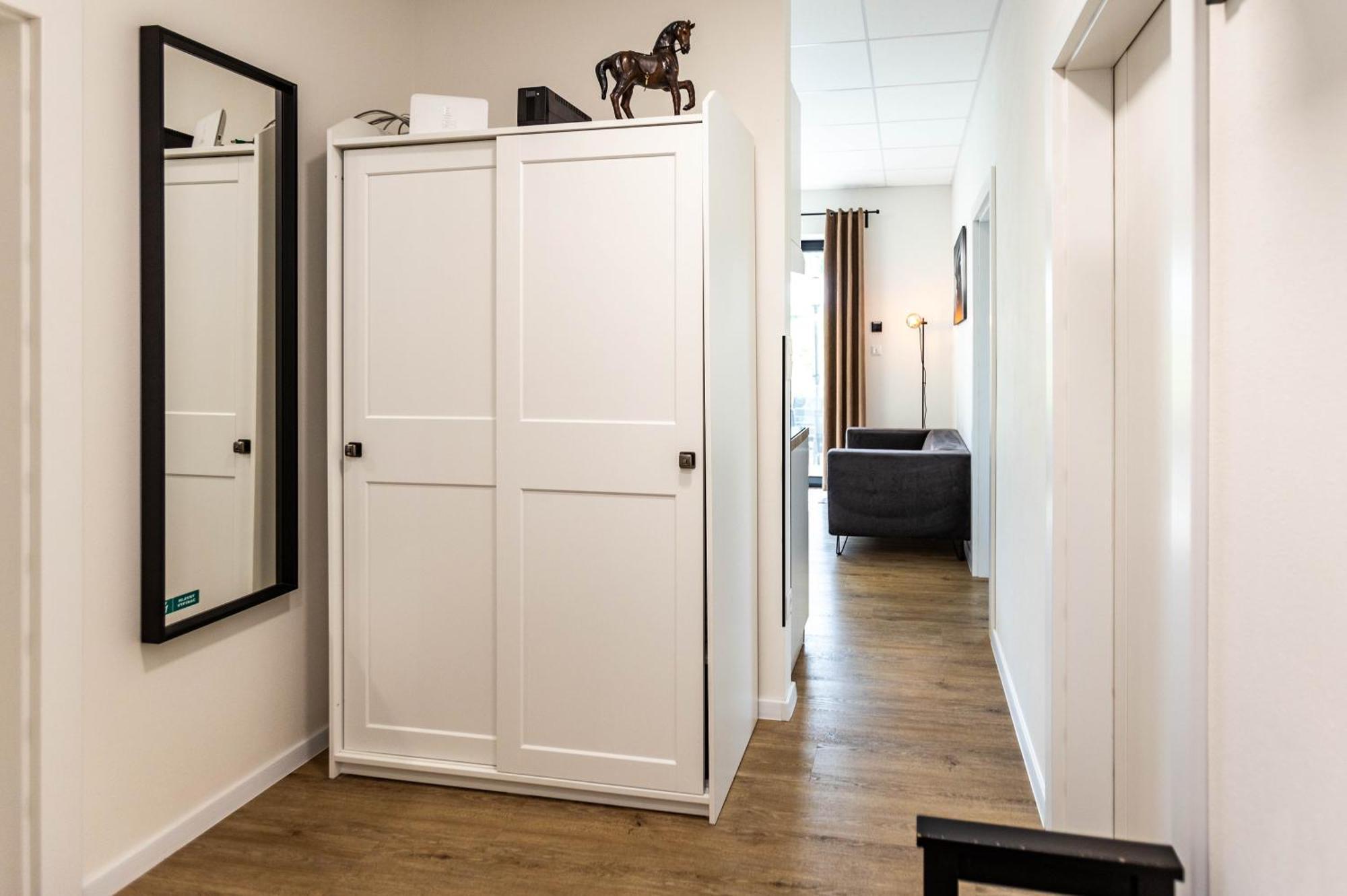 Sunny Apartment With Free Parking Зволен Экстерьер фото